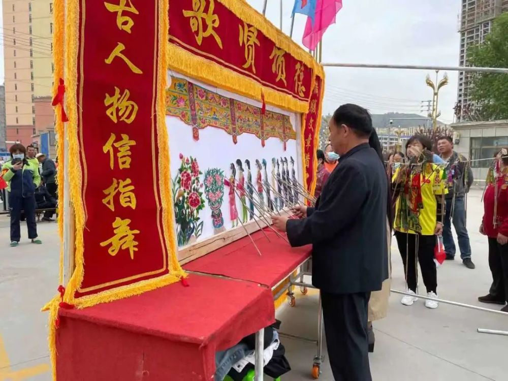 新澳門王中王期期中，揭秘彩票背后的秘密與策略，揭秘新澳門王中王彩票背后的秘密與策略，期期中探秘彩票世界