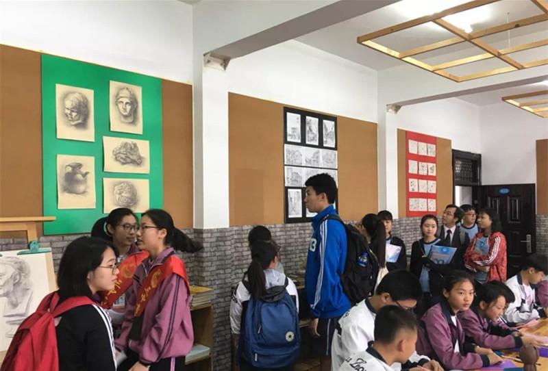 三中三澳門，探索與解析，三中三澳門，深度探索與解析