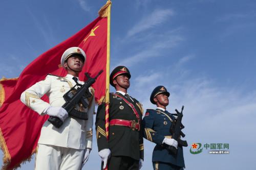 程誠(chéng)儀仗隊(duì)女隊(duì)長(zhǎng)，引領(lǐng)與榮耀的典范，程誠(chéng)儀仗隊(duì)女隊(duì)長(zhǎng)，引領(lǐng)風(fēng)尚，榮耀典范
