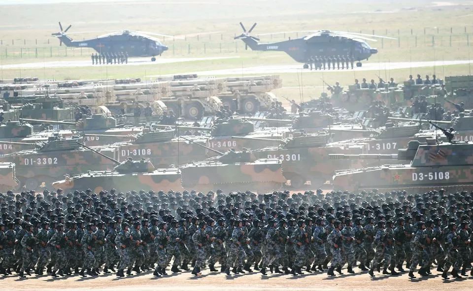 建軍90周年閱兵儀式，回顧輝煌歷程，展望嶄新未來，建軍90周年閱兵儀式，回顧輝煌歷程，展望嶄新未來，彰顯軍威國(guó)威的力量展示