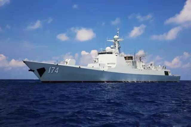 鄭州艦的服役地點(diǎn)，榮耀與擔(dān)當(dāng)?shù)囊娮C，鄭州艦榮耀見證，服役地點(diǎn)與擔(dān)當(dāng)?shù)臉s耀