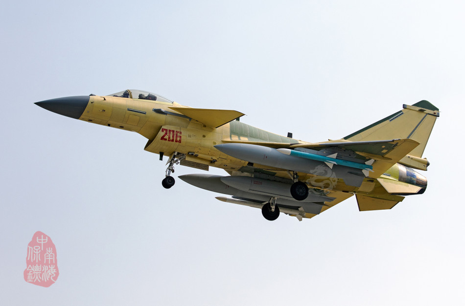 殲10的原型機(jī)是什么？深度解析中國(guó)空軍的主力戰(zhàn)斗機(jī)起源，揭秘殲10原型機(jī)，深度解析中國(guó)空軍主力戰(zhàn)斗機(jī)起源