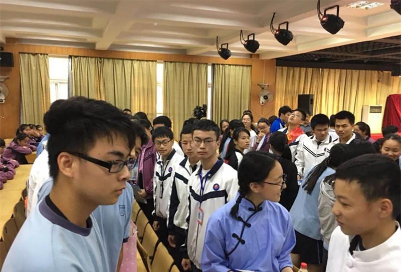 新澳門三中三6組免費(fèi)公開——探索與解析，澳門三中三最新6組數(shù)據(jù)解析與探索，免費(fèi)公開揭秘