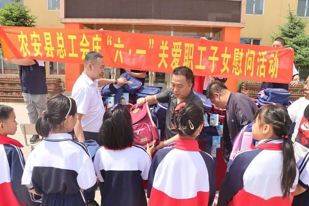 二四六香港天天開(kāi)彩大全，探索彩票世界的奧秘，探索彩票世界奧秘，二四六香港天天開(kāi)彩大全