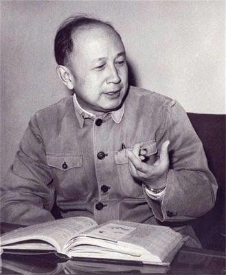 錢學(xué)森的成就和貢獻(xiàn)，偉大的科學(xué)家的一生，錢學(xué)森的偉大成就與科學(xué)貢獻(xiàn)，一生獻(xiàn)身于科學(xué)事業(yè)的光輝歷程
