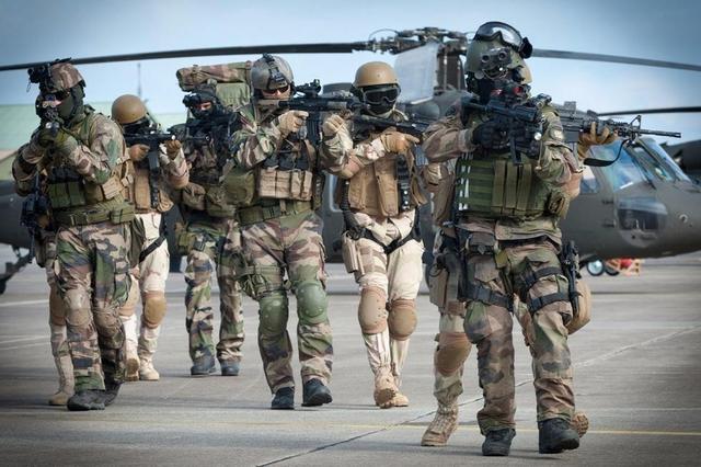 世界軍事強(qiáng)國(guó)前十排名2022，全球軍事力量概覽，全球軍事力量概覽，2022年世界軍事強(qiáng)國(guó)前十排名榜單