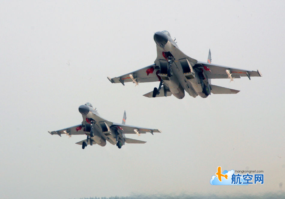 殲-11B戰(zhàn)機(jī)，中國空中力量的璀璨明珠，殲-11B戰(zhàn)機(jī)，中國空中力量的耀眼明珠