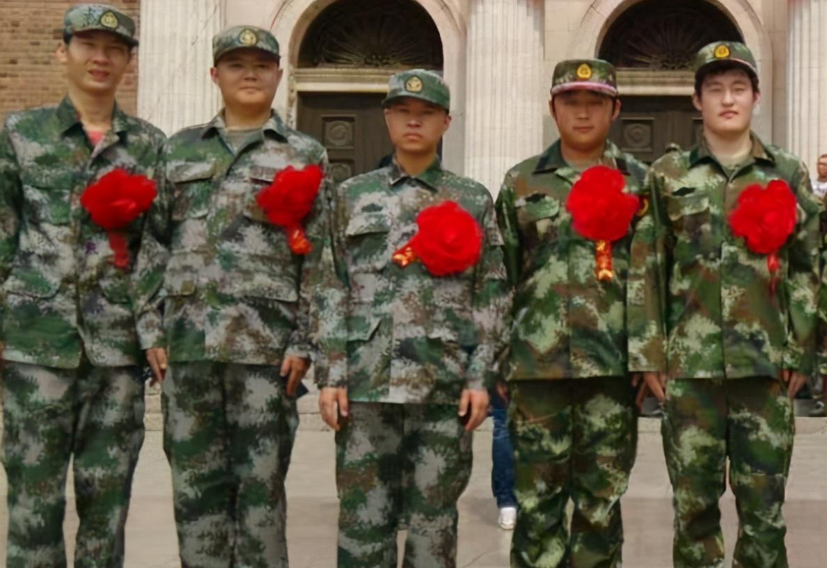 大學(xué)生當(dāng)兵的要求，全面解讀招募標(biāo)準(zhǔn)與條件，全面解讀大學(xué)生當(dāng)兵招募標(biāo)準(zhǔn)與條件