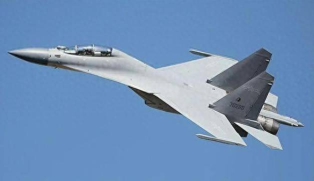 殲-11戰(zhàn)機(jī)，幾代戰(zhàn)機(jī)中的佼佼者，殲-11戰(zhàn)機(jī)，幾代戰(zhàn)機(jī)中的翹楚
