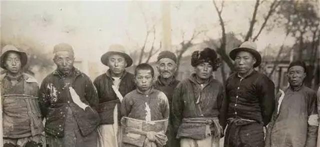 運(yùn)-50大型戰(zhàn)略運(yùn)輸機(jī)的優(yōu)勢與挑戰(zhàn)，探索航空運(yùn)輸?shù)奈磥恚\(yùn)-50大型戰(zhàn)略運(yùn)輸機(jī)的優(yōu)勢與挑戰(zhàn)，航空運(yùn)輸未來探索之路