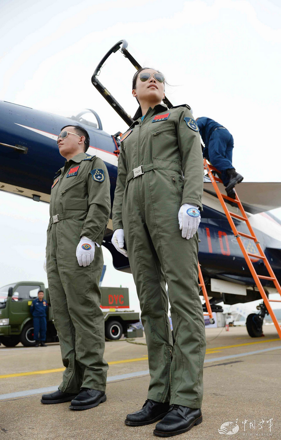 揭秘殲-10女飛行員神秘事件，真相探尋與反思，揭秘殲-10女飛行員神秘事件，探尋真相與反思之路