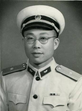 揭秘，35歲的少將是否可能？，揭秘，35歲能否成為少將？