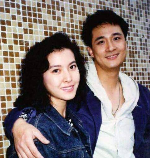 何家勁個人資料簡介及老婆，何家勁個人資料簡介與妻子之謎