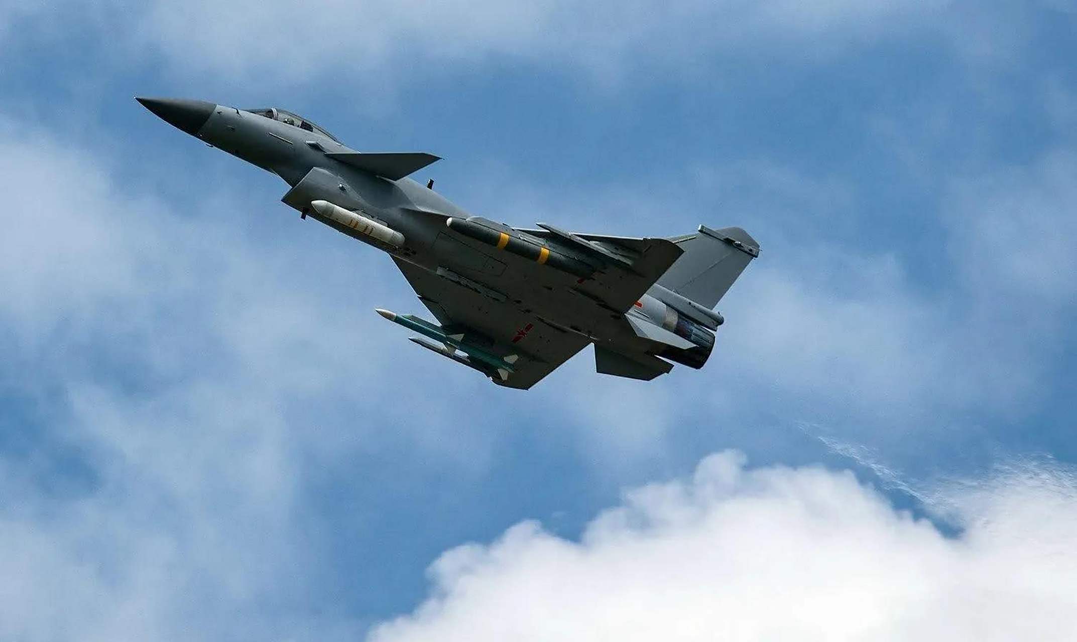殲十C，中國(guó)空軍新一代戰(zhàn)斗機(jī)的卓越性能與技術(shù)創(chuàng)新，殲十C，中國(guó)空軍新一代戰(zhàn)斗機(jī)的卓越性能及技術(shù)創(chuàng)新揭秘