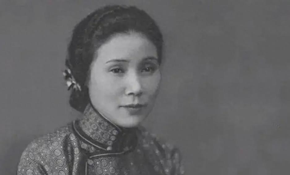 中國最漂亮的女將軍——英勇與美麗的完美結(jié)合，中國女將軍的英勇與美麗，典范中的典范