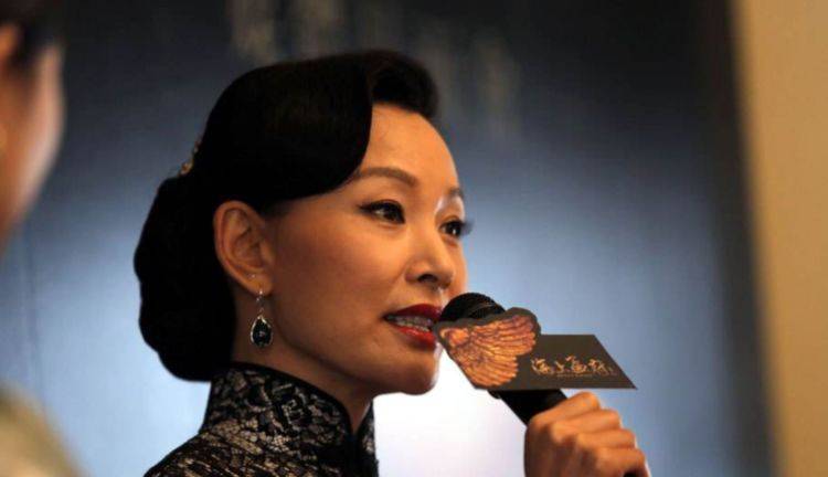 陳沖的幾任丈夫，探索明星的婚姻歷程，陳沖的婚姻歷程，探索明星的幾任丈夫之路