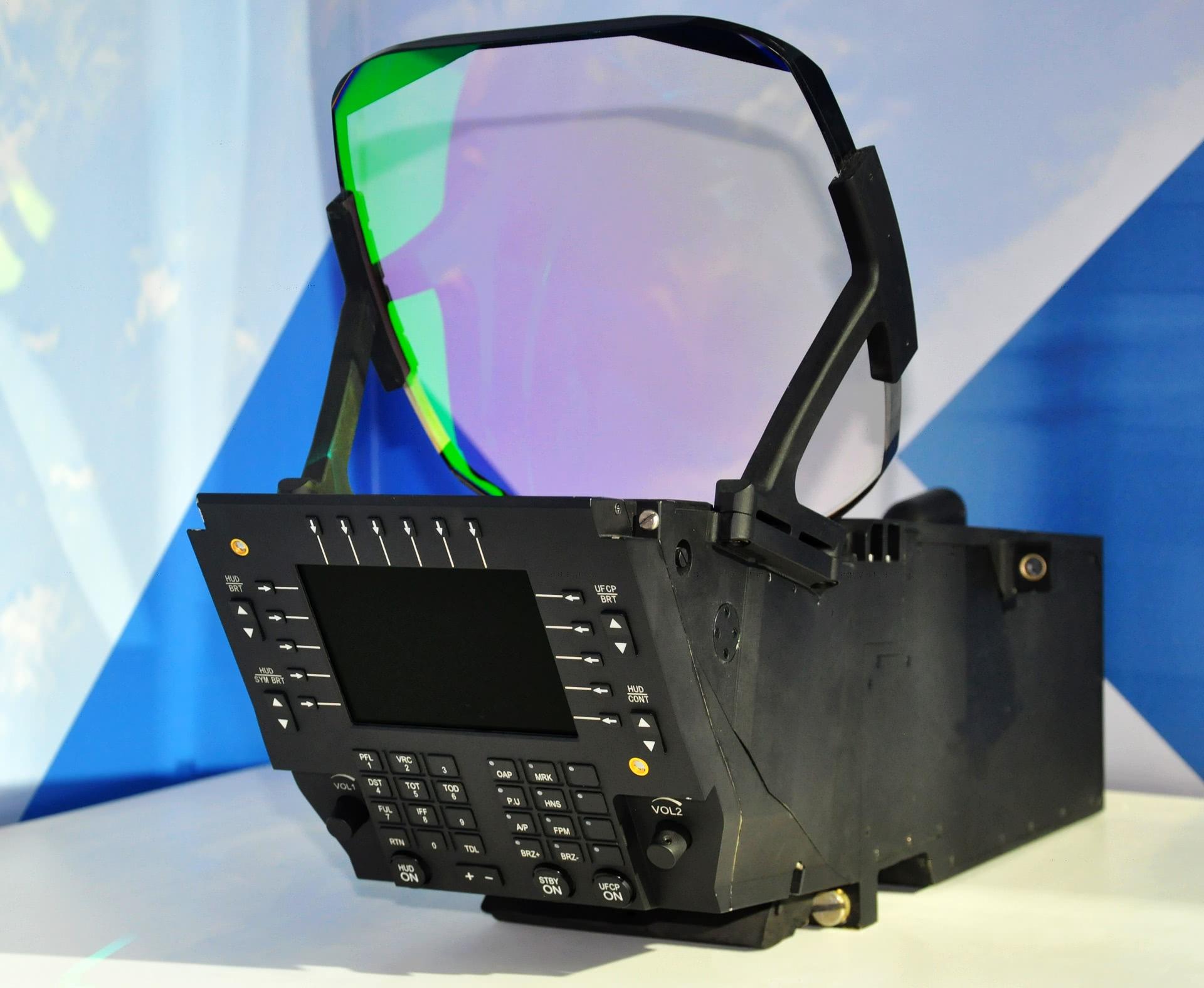 殲11B座艙，技術(shù)革新與智能化航空體驗(yàn)，殲11B座艙，技術(shù)革新引領(lǐng)智能化航空新體驗(yàn)