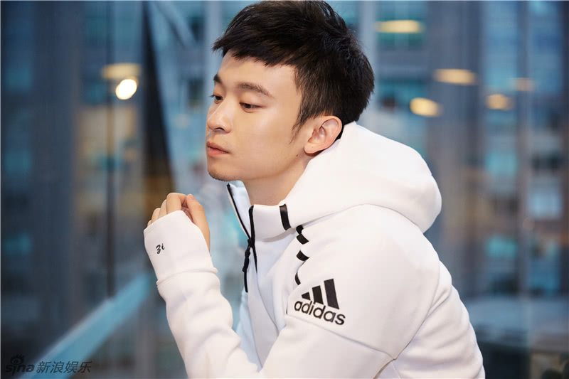 演員董子健個(gè)人資料簡介，一位才華橫溢的影視新星，董子健，才華橫溢的影視新星個(gè)人資料簡介