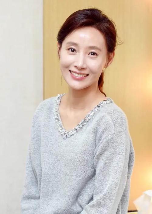 韓國女演員去世，緬懷與反思，韓國女演員離世，緬懷與反思演藝圈之痛