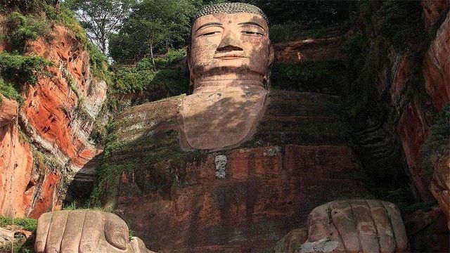 樂山大佛胸口是誰的墓，揭秘千年之謎，樂山大佛胸口之謎，揭秘千年古墓真容