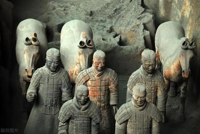 兵馬俑二號坑靈異事件，神秘現(xiàn)象背后的真相探索，兵馬俑二號坑神秘現(xiàn)象揭秘，探索靈異事件背后的真相