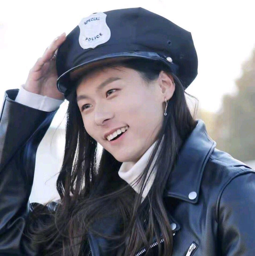 韓國(guó)娛樂圈真實(shí)爆料，揭秘背后的故事，韓國(guó)娛樂圈內(nèi)幕揭秘，真實(shí)故事背后的真相