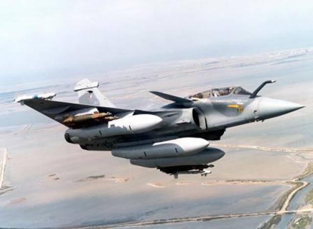 殲-10D已定型，深度解析新一代戰(zhàn)斗機性能與技術(shù)特點，殲-10D新一代戰(zhàn)斗機性能與技術(shù)特點深度解析