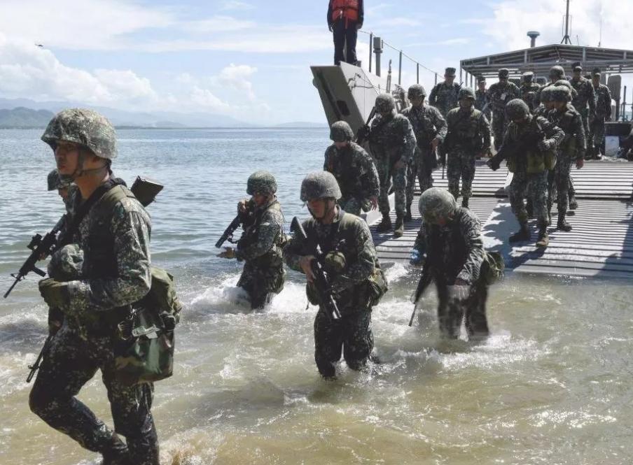 關(guān)于釣魚(yú)島事件，海警12名勇士的英勇?tīng)奚c我們的堅(jiān)定立場(chǎng)，釣魚(yú)島事件，海警勇士英勇?tīng)奚蔑@堅(jiān)定立場(chǎng)