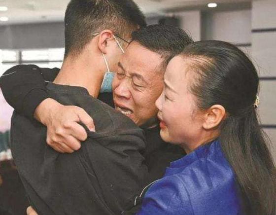 中國一旦開戰(zhàn)，深圳是否會被轟炸？解析與探討，中國開戰(zhàn)時深圳會否遭轟炸？深度解析與探討