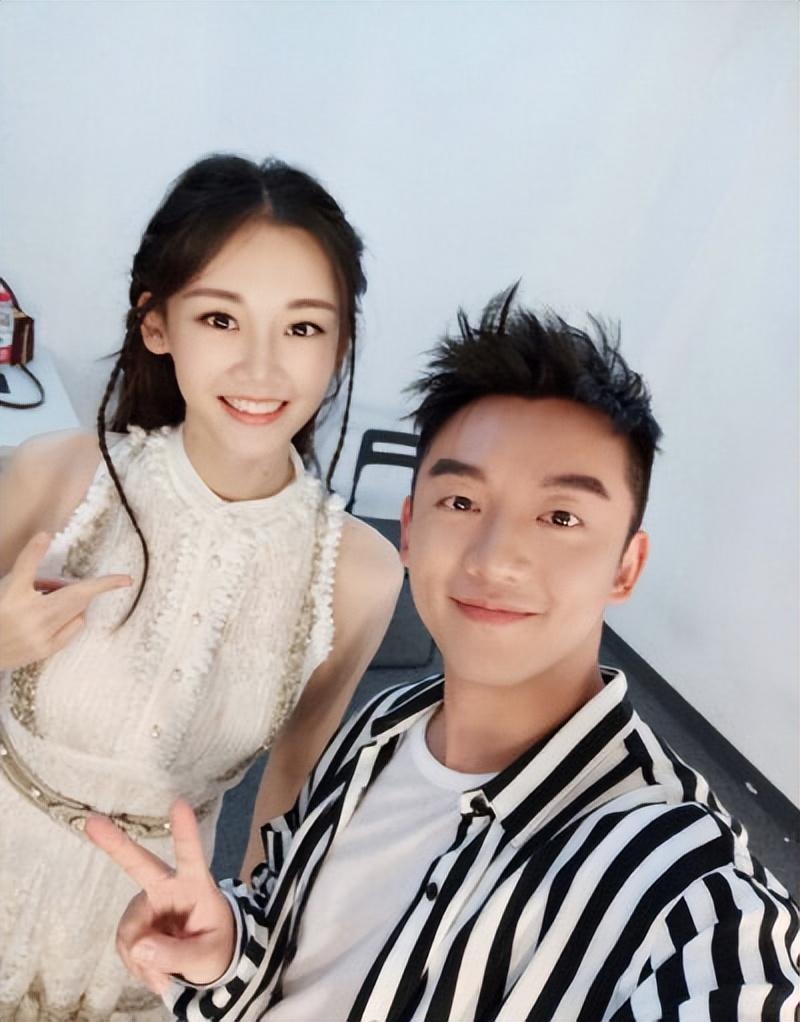 程曉玥大鬧鄭愷工作室，事件背后的真相與解析，程曉玥大鬧鄭愷工作室，事件真相與解析