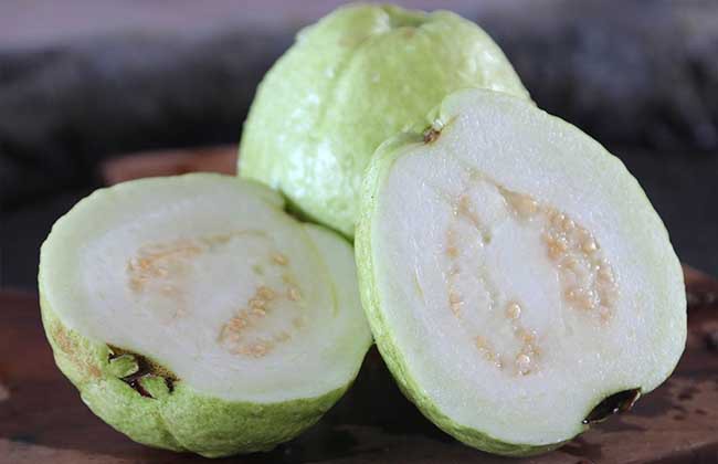 番石榴的吃法指南，解鎖番石榴的美味之道，番石榴食用指南，解鎖美味，盡享番石榴獨(dú)特風(fēng)味
