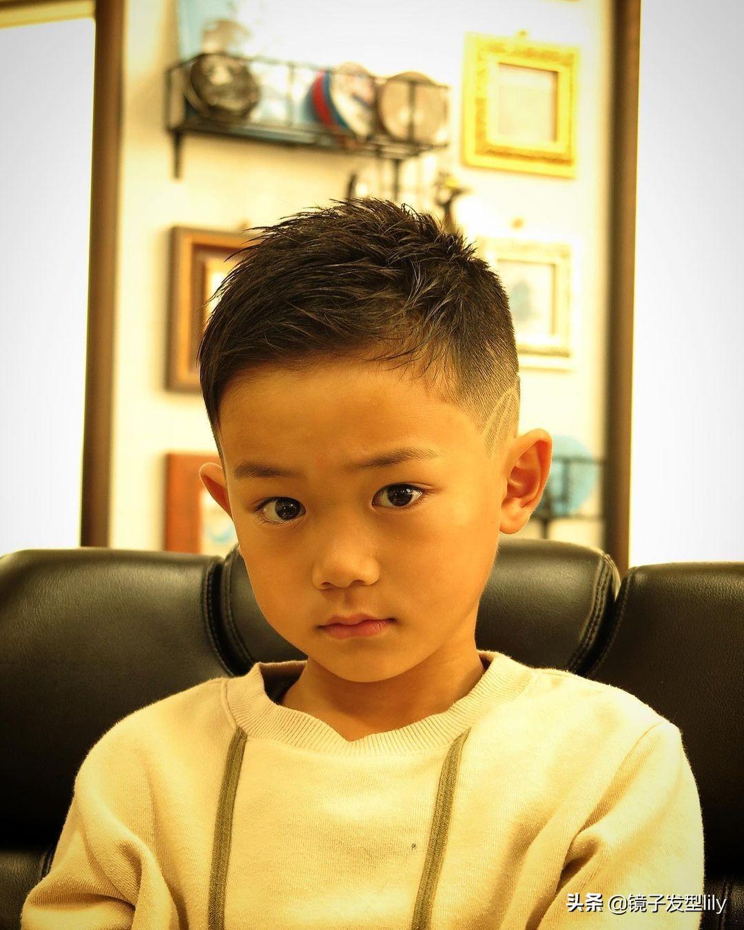 五個月最準(zhǔn)懷男孩征兆，揭示胎兒性別的神秘面紗，五個月懷男孩征兆揭秘，探索胎兒性別的神秘線索