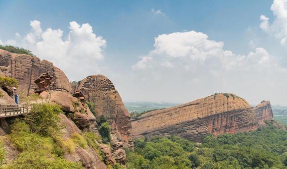 江西上饒旅游必去十大景點(diǎn)——探索上饒的美麗風(fēng)光與人文魅力，江西上饒十大必游景點(diǎn)——領(lǐng)略獨(dú)特風(fēng)光與人文魅力之旅