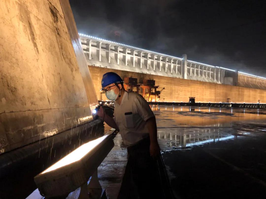 長江電力股票股，投資潛力與市場(chǎng)前景分析，長江電力股票投資潛力與市場(chǎng)前景深度解析