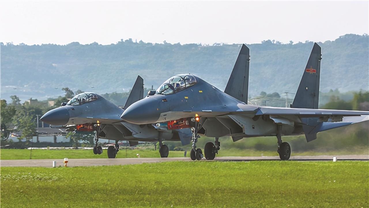 殲十六戰(zhàn)斗機簡介，殲十六戰(zhàn)斗機概述