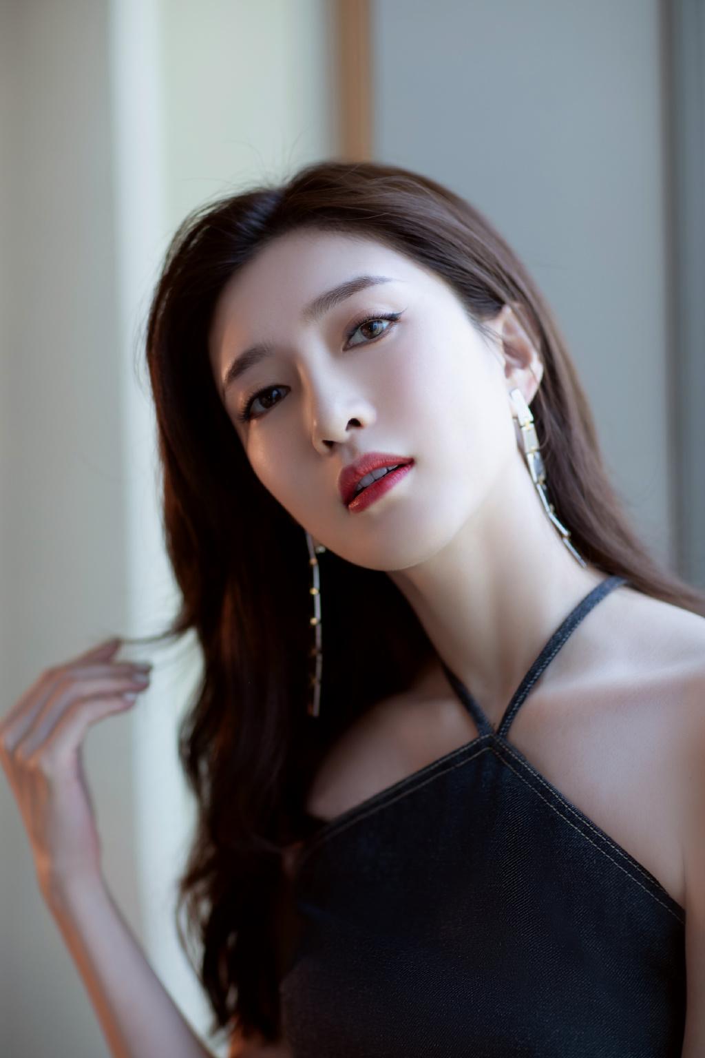 面部填充，選擇何種填充材料效果最佳，面部填充，最佳填充材料選擇對(duì)比與效果解析