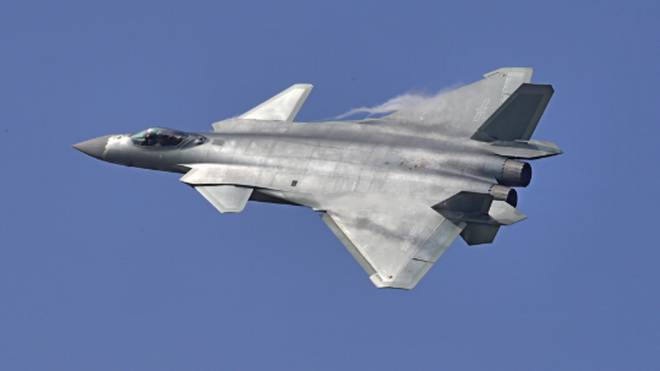 殲35與殲20，兩款先進戰(zhàn)機的區(qū)別，殲35與殲20，兩款先進戰(zhàn)機對比解析