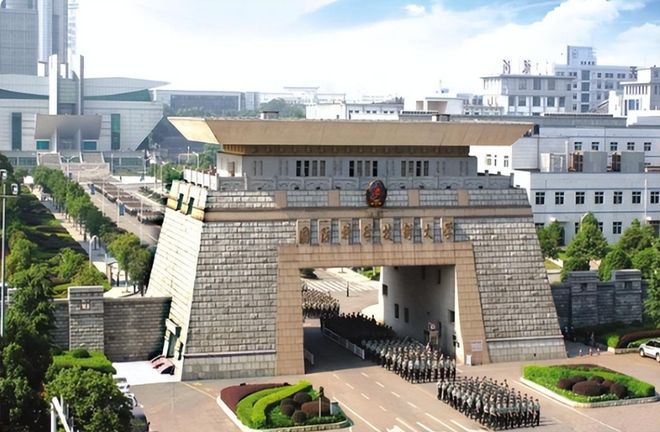 國(guó)防科技大學(xué)報(bào)考條件詳解，國(guó)防科技大學(xué)報(bào)考條件全面解析