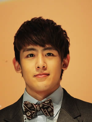 泰國十大男明星排行榜，璀璨星光閃耀東南亞，泰國十大男明星璀璨閃耀東南亞榜單