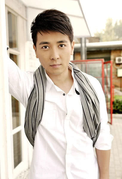 電影演員保劍鋒個人資料詳解，保劍鋒電影演員個人資料詳解