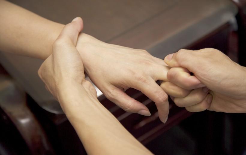 身體濕氣重怎么調(diào)理，全面解析濕氣成因與調(diào)理方法，全面解析，身體濕氣重的成因及調(diào)理方法