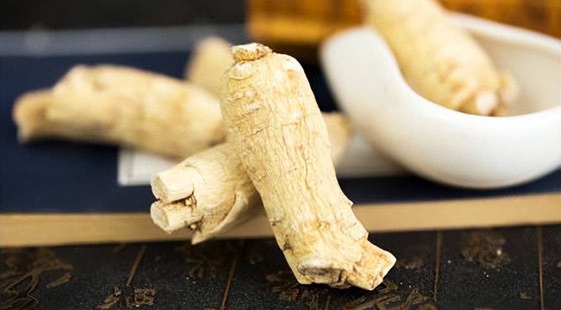 三種人千萬不能喝西洋參，深入了解西洋參的適用與禁忌，西洋參適用人群及禁忌，三類人群不宜飲用西洋參水/茶