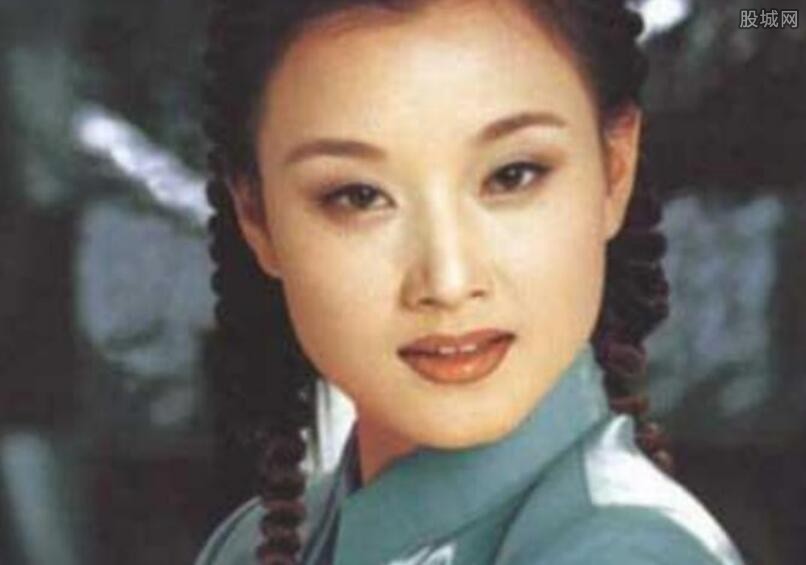 溫崢嶸個人資料及老公身份揭秘，溫崢嶸個人資料和老公身份曝光