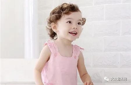 女孩明星范兒名字——探尋時尚魅力的無限可能，女孩明星范兒名字，時尚魅力的探索之旅