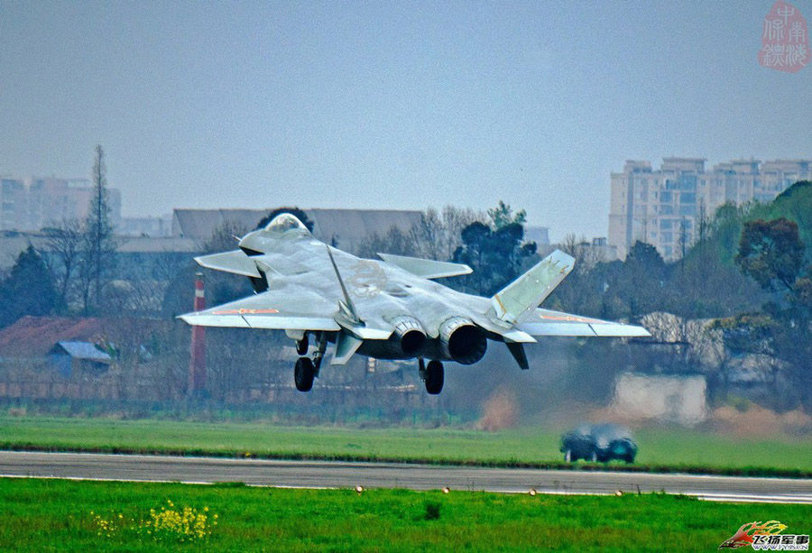 中國(guó)殲-20戰(zhàn)機(jī)數(shù)量揭秘，振翅長(zhǎng)空，展現(xiàn)大國(guó)雄獅之威，揭秘中國(guó)殲-20戰(zhàn)機(jī)數(shù)量，展現(xiàn)大國(guó)雄獅振翅長(zhǎng)空之威