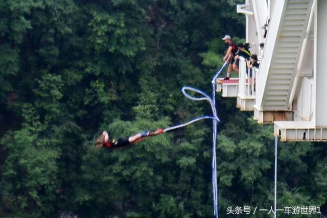 張家界蹦極價格指南，一次飛躍，一次心跳的體驗，張家界蹦極價格指南，飛躍心跳的極致體驗