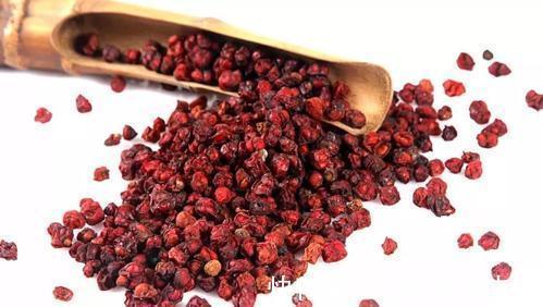 五味子泡水喝的功效，揭示其潛在的健康益處，五味子泡水喝的健康益處，探索其潛在功效與價值