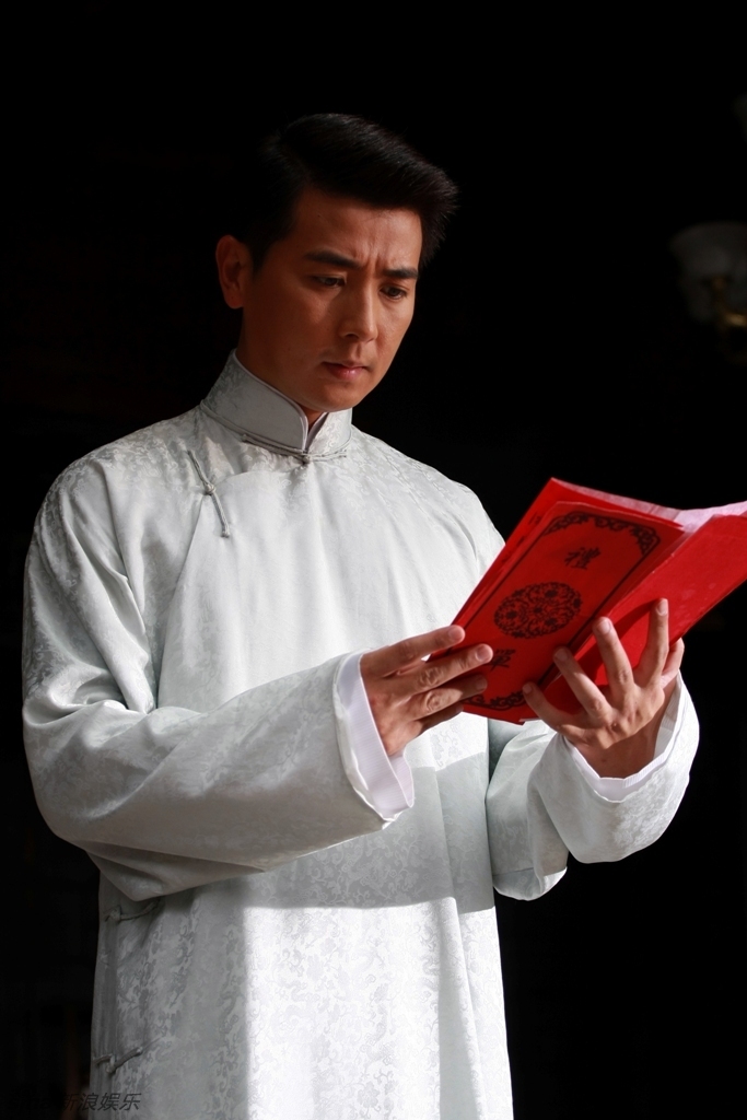 保劍鋒的個(gè)人資料圖片，保劍鋒個(gè)人資料圖片簡(jiǎn)介