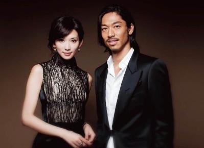 言承旭結(jié)婚照片，揭秘明星的婚姻生活與粉絲的祝福，言承旭婚姻揭秘，明星婚禮與粉絲祝福的瞬間照片曝光