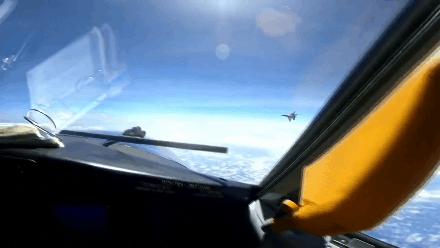 殲16百度百科，深度解析中國新一代多用途戰(zhàn)斗機(jī)，深度解析，中國新一代多用途戰(zhàn)斗機(jī)殲-16的百科全書介紹